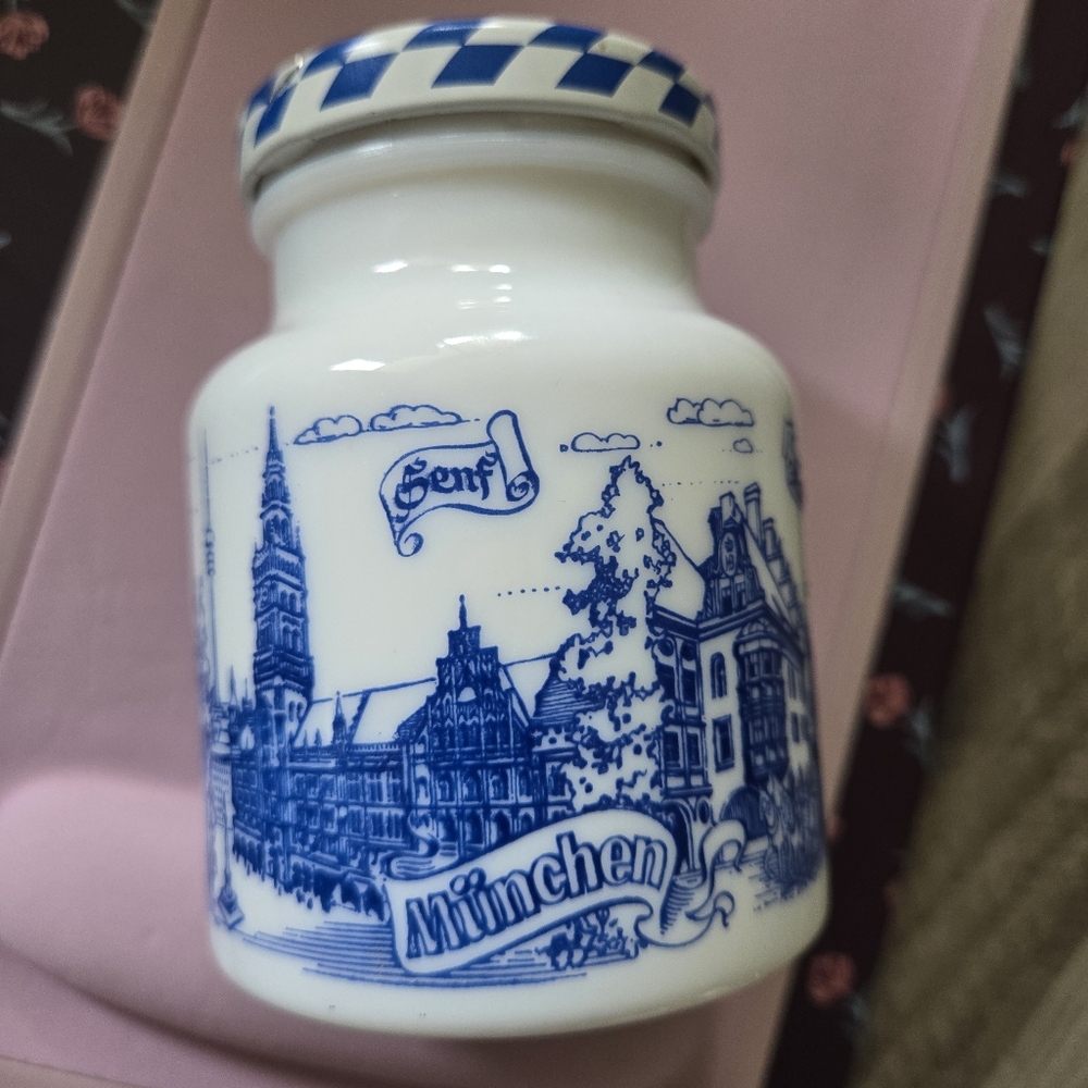 Vintage Munich Germany Milk Glass Jar Blue White Transferware Bavarian Cottage - Picture 3 of 7